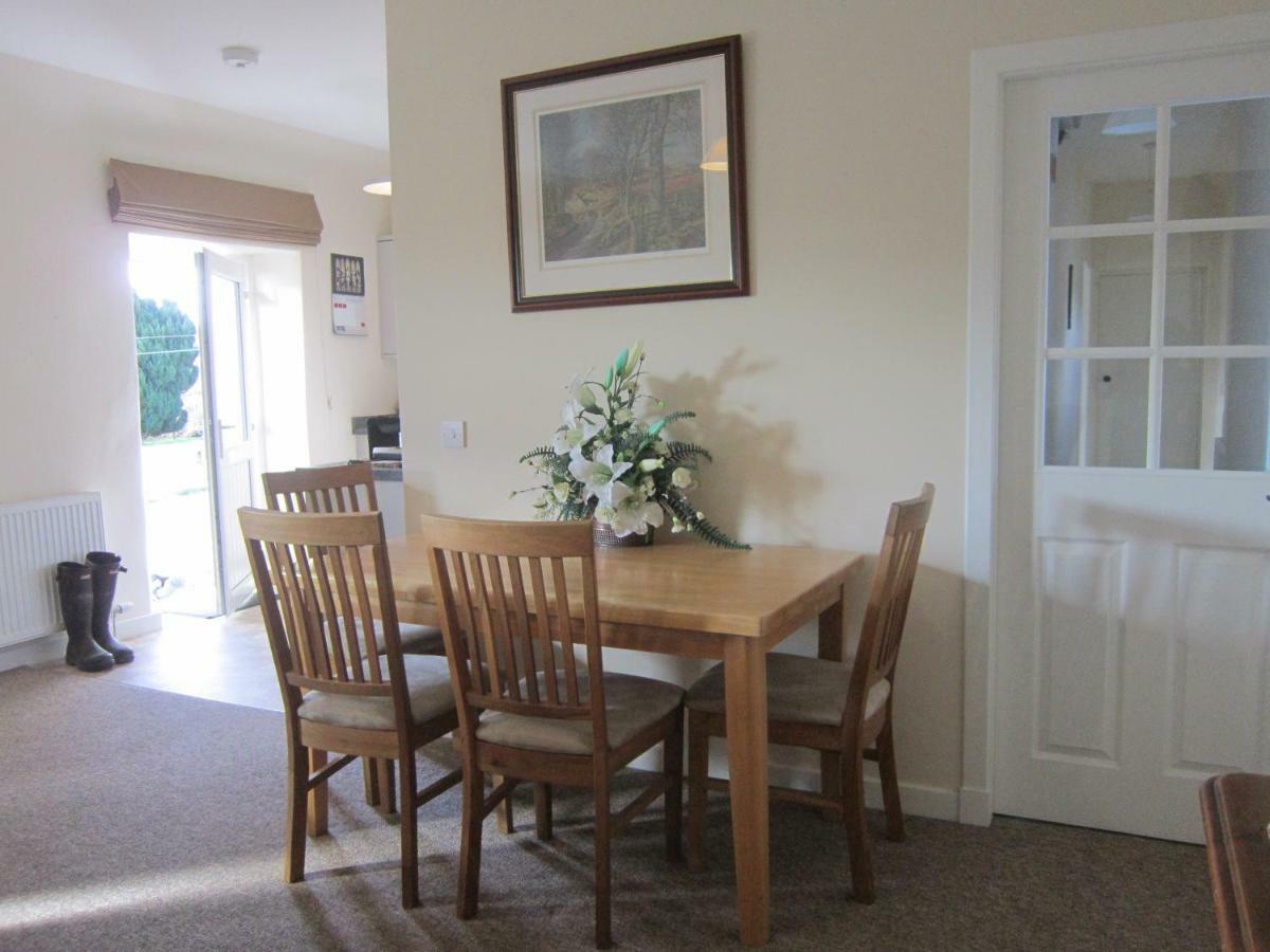 Incheoch Farm Cottage Kilry Экстерьер фото