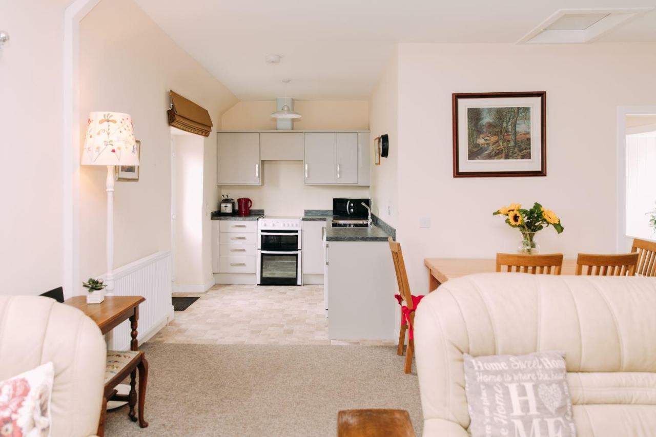 Incheoch Farm Cottage Kilry Экстерьер фото